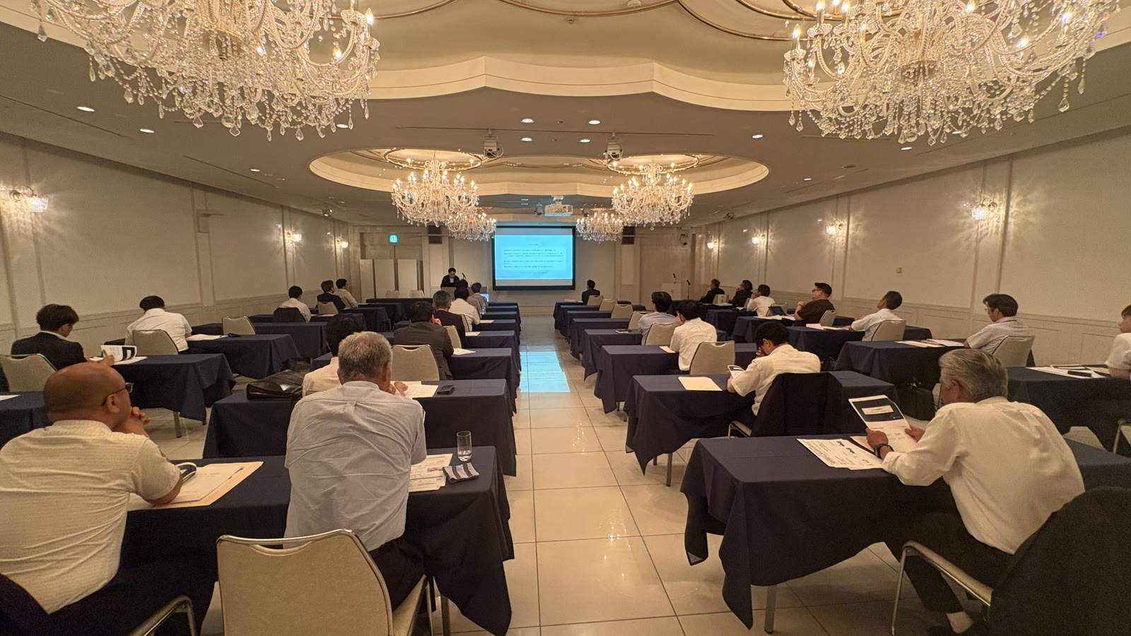日本CATV技術協会 中部支部 愛知会 夏季会でのセミナー講演の様子(ホテル名古屋ガーデンパレス)